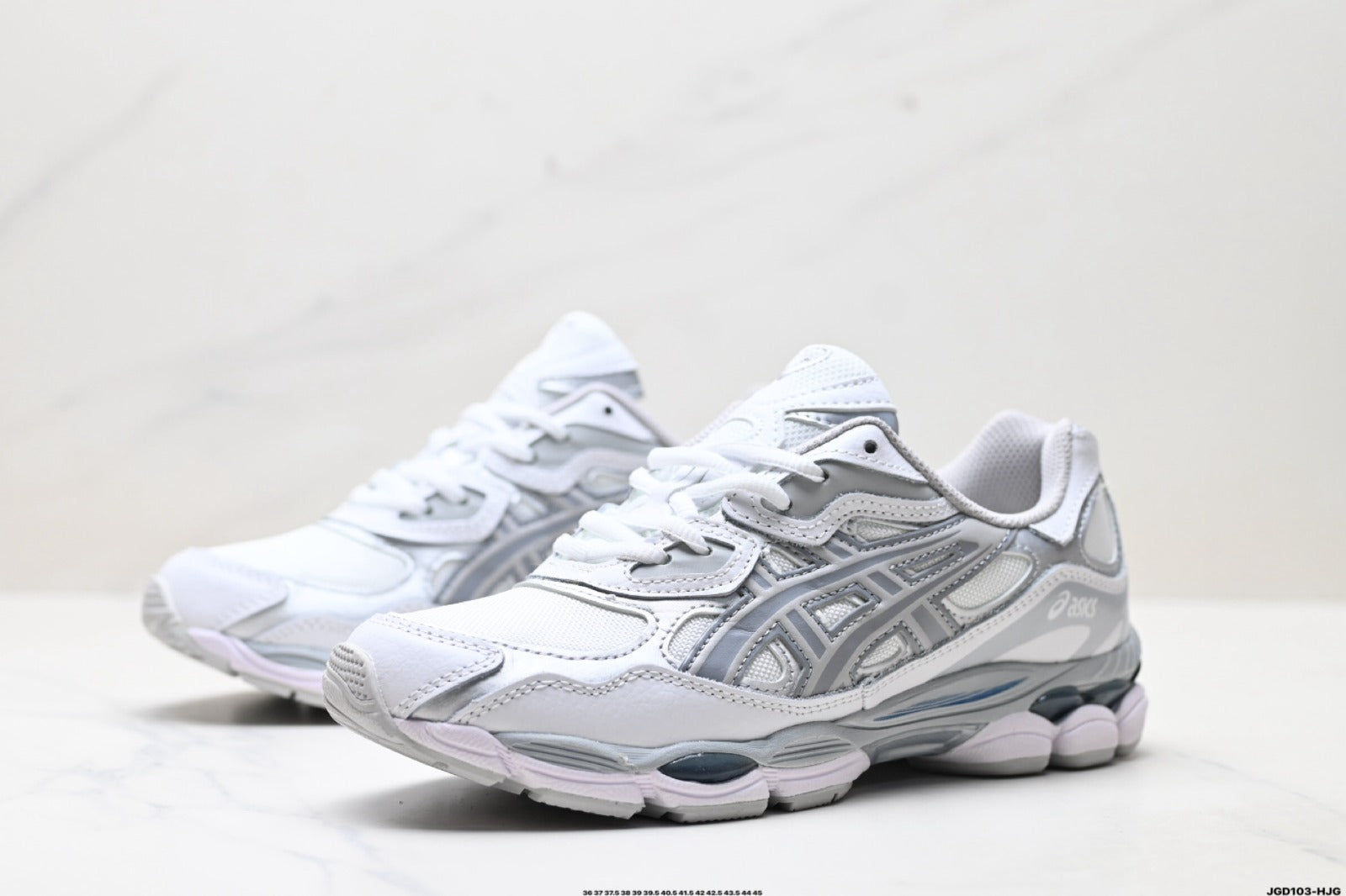 Virale Asics Gel Nyc Runner