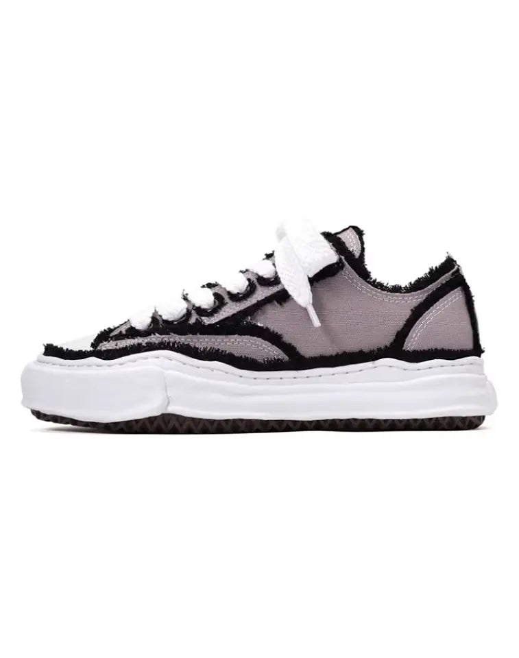 "Flared Peterson" Low-Top Sneaker Mein Shop